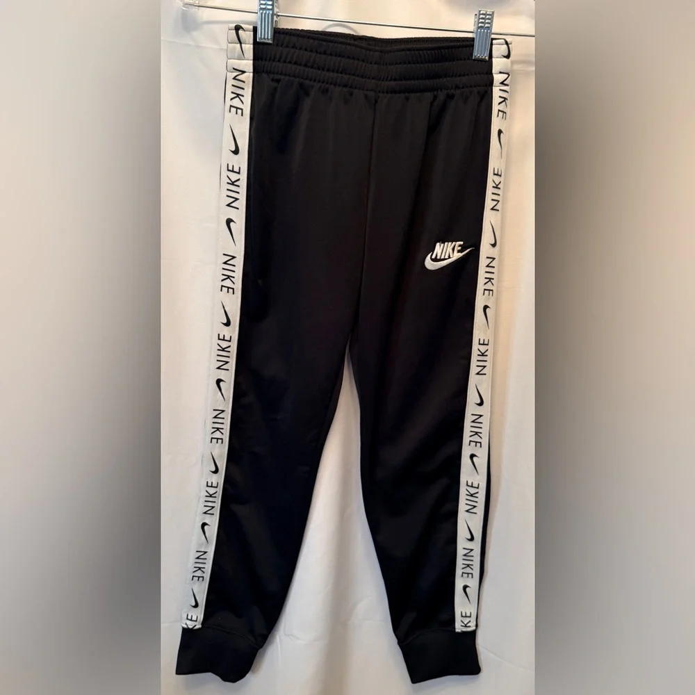 Nike Kid’s‎ Size Large Heritage Track Pants Black White Logo Side Stripe